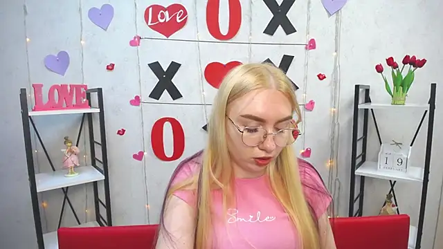 Snapshot of BeatriceFly chatting on February 2025 04:33:02 PM BeatriceFly online show from February 2025 04:33:02 PM