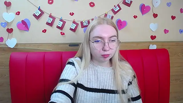 Snapshot of BeatriceFly chatting on February 2025 12:15:02 PM BeatriceFly online show from February 2025 12:15:02 PM