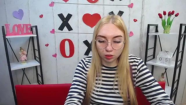 Snapshot of BeatriceFly chatting on March 2025 06:12:02 AM BeatriceFly online show from March 2025 06:12:02 AM