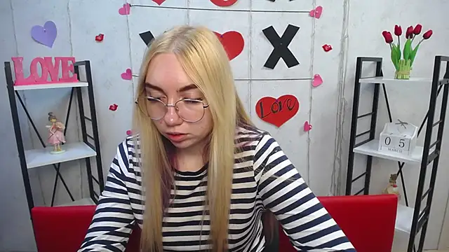 Snapshot of BeatriceFly chatting on March 2025 09:16:01 AM BeatriceFly online show from March 2025 09:16:01 AM