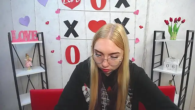 Snapshot of BeatriceFly chatting on March 2025 07:36:01 AM BeatriceFly online show from March 2025 07:36:01 AM