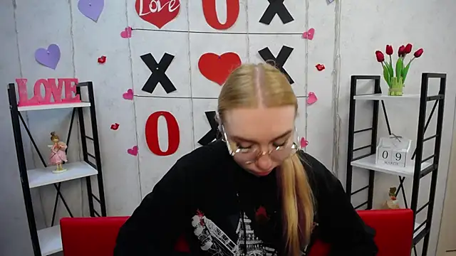 Snapshot of BeatriceFly chatting on March 2025 06:27:01 AM BeatriceFly online show from March 2025 06:27:01 AM