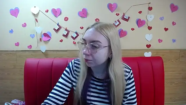 Snapshot of BeatriceFly chatting on March 2025 06:05:01 AM BeatriceFly online show from March 2025 06:05:01 AM