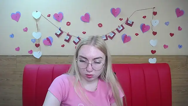 Snapshot of BeatriceFly chatting on March 2025 03:17:02 PM BeatriceFly online show from March 2025 03:17:02 PM