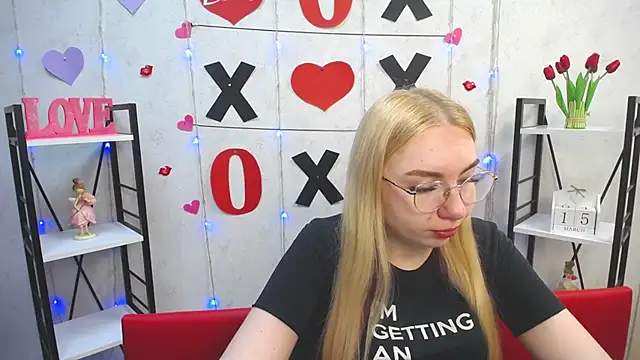 Snapshot of BeatriceFly chatting on March 2025 03:59:01 PM BeatriceFly online show from March 2025 03:59:01 PM