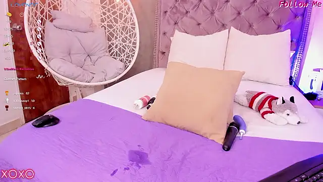 emily daarell online show from December 2024 02:09:01 AM