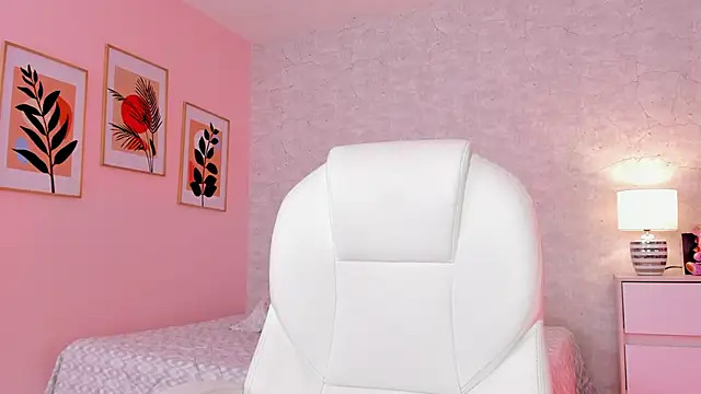 DahianaWalcott online show from March 2025 07:39:01 PM