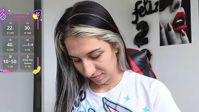 tammyandrade  online show from December 2025 02:12:02 PM