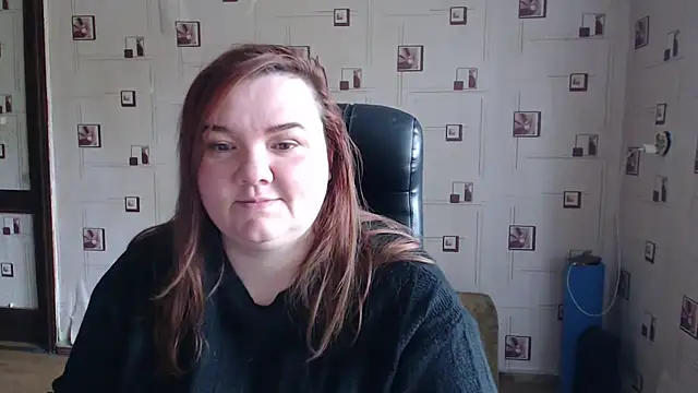 Snapshot of TasyaBigTTs chatting on April 2026 01:29:02 PM TasyaBigTTs online show from April 2026 01:29:02 PM