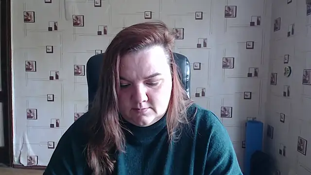 Snapshot of TasyaBigTTs chatting on April 2026 08:28:02 AM TasyaBigTTs online show from April 2026 08:28:02 AM