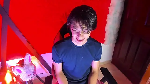 LilOwen  online show from February 2026 06:37:02 PM