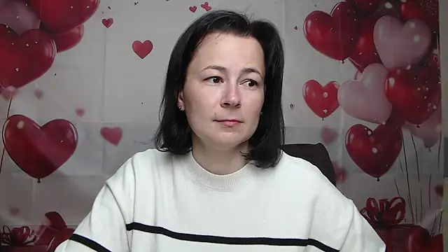 Snapshot of MarieSho chatting on April 2026 06:16:02 AM MarieSho online show from April 2026 06:16:02 AM