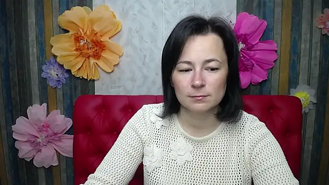 Snapshot of MarieSho chatting on April 2026 06:14:02 AM MarieSho online show from April 2026 06:14:02 AM