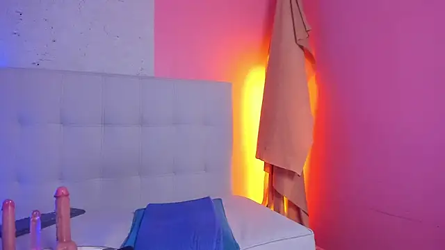 Snapshot of celestelewis chatting on March 2025 06:59:02 AM celestelewis online show from March 2025 06:59:02 AM