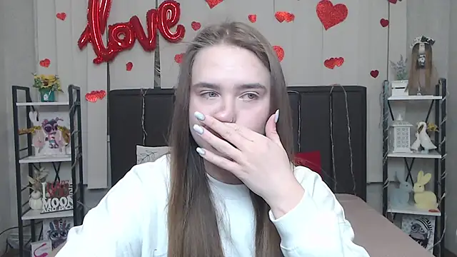 LauraHlot online show from February 2026 06:45:01 PM