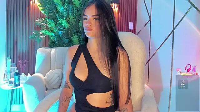 Snapshot of foxxxmegan chatting on May 2026 04:25:01 PM foxxxmegan online show from May 2026 04:25:01 PM