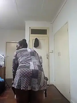 Thickchocolatex2 online show from November 2025 09:05:02 PM