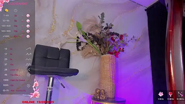 Karla-Ebony online show from September 2025 01:56:01 PM