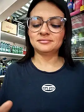 Linda Lars online show from October 2025 02:43:02 PM