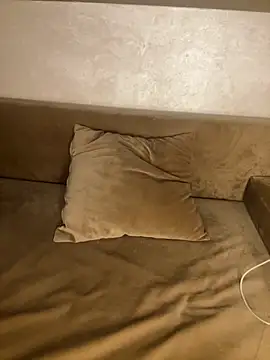 Snapshot of RachaCharmouta chatting on November 2025 06:30:01 PM RachaCharmouta online show from November 2025 06:30:01 PM