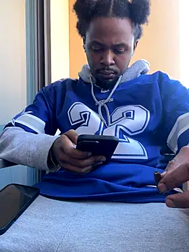 MobyDxck online show from December 2024 04:29:02 PM