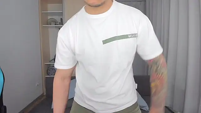 MatMalonne online show from January 2025 03:14:02 PM