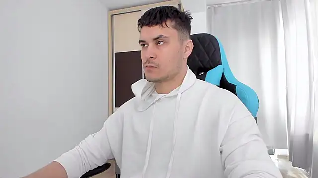 MatMalonne online show from March 2025 08:04:01 AM