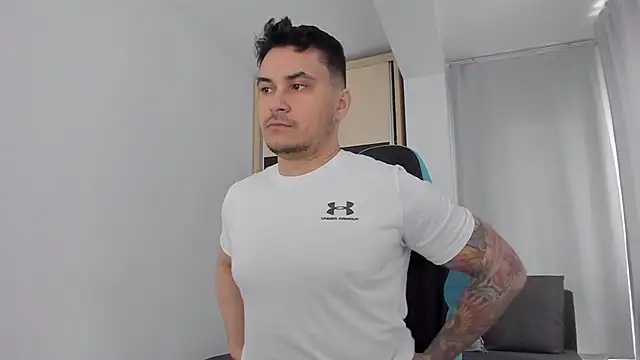 MatMalonne online show from March 2025 06:47:02 AM