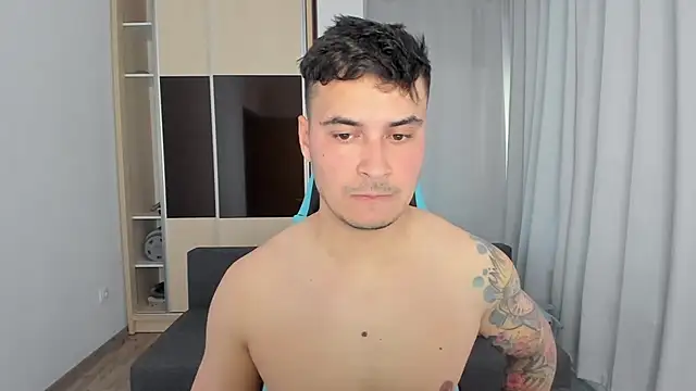 MatMalonne online show from October 2025 02:19:01 PM