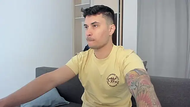 MatMalonne online show from November 2025 07:08:02 AM