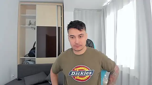 MatMalonne online show from February 2026 06:35:01 AM