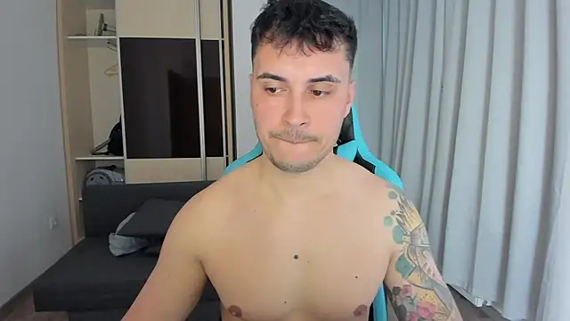 MatMalonne online show from April 2026 01:37:02 PM