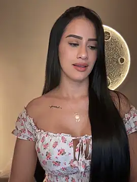 Snapshot of SarahhSmitth1 chatting on October 2025 12:02:01 AM SarahhSmitth1 online show from October 2025 12:02:01 AM