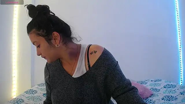 Snapshot of Laurenkenner_ chatting on February 2025 04:48:02 PM Laurenkenner online show from February 2025 04:48:02 PM