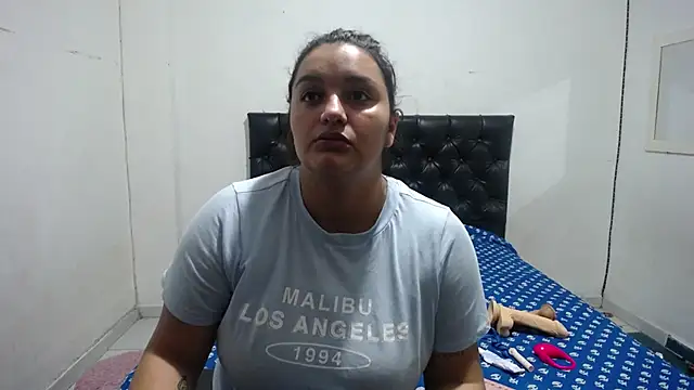 Laurenkenner  online show from December 2025 07:51:02 PM