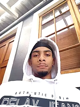 29YOURZ 28  online show from December 2024 03:43:02 PM