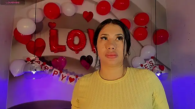 kiim taaylor online show from February 2025 11:45:02 AM