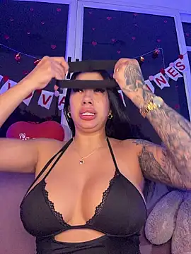 kiim taaylor online show from February 2026 11:07:01 AM