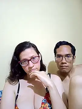 couple orgasm online show from October 2025 02:41:01 AM