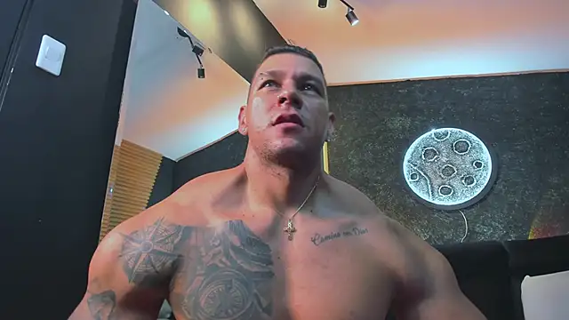 MassimoWalton2 online show from January 2025 07:17:02 AM