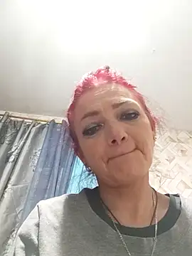 Snapshot of SweetLeila40 chatting on May 2026 11:44:02 PM SweetLeila40 online show from May 2026 11:44:02 PM
