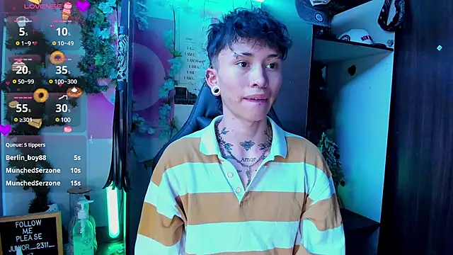 juniior 2311  online show from March 2025 02:23:01 PM