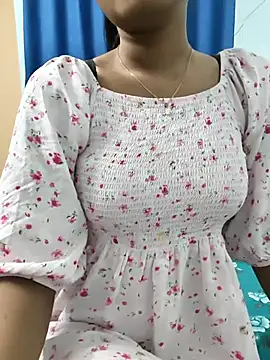 yhona darling online show from April 2026 08:07:02 AM