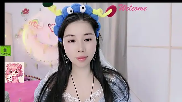 HK angelchloe online show from December 2025 01:25:01 AM