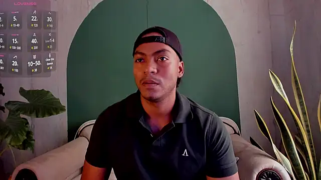 Snapshot of noah_jones__ chatting on November 2025 05:12:02 PM noah jones online show from November 2025 05:12:02 PM