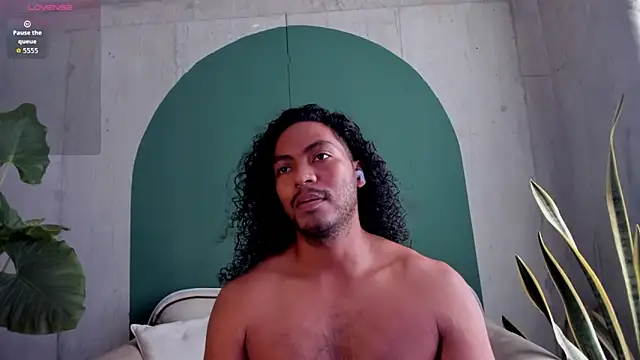 Snapshot of noah_jones__ chatting on December 2025 07:31:01 PM noah jones online show from December 2025 07:31:01 PM