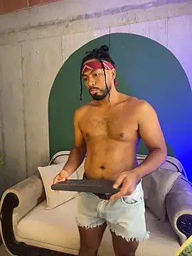 Snapshot of noah_jones__ chatting on February 2026 04:23:01 PM noah jones online show from February 2026 04:23:01 PM