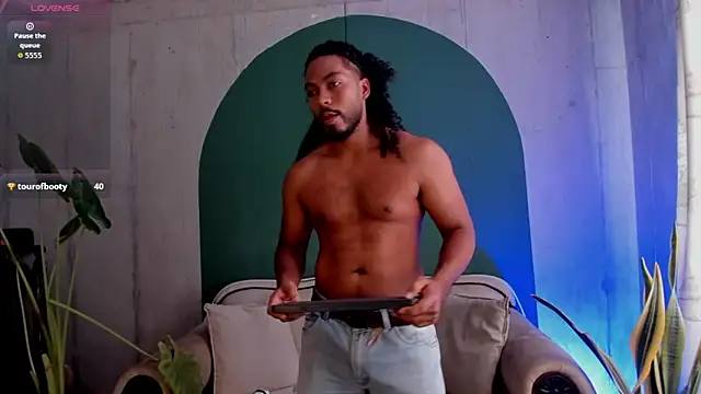 Snapshot of noah_jones__ chatting on February 2026 04:36:02 PM noah jones online show from February 2026 04:36:02 PM