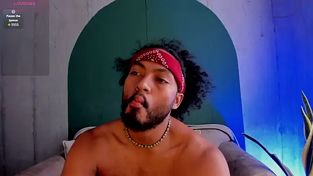 Snapshot of noah_jones__ chatting on February 2026 05:13:02 PM noah jones online show from February 2026 05:13:02 PM