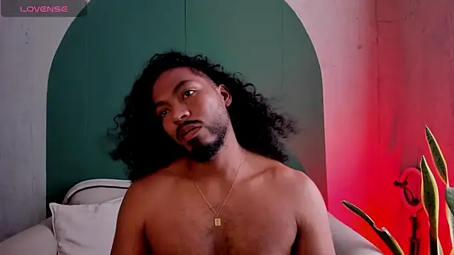 Snapshot of noah_jones__ chatting on April 2026 04:40:01 PM noah jones online show from April 2026 04:40:01 PM